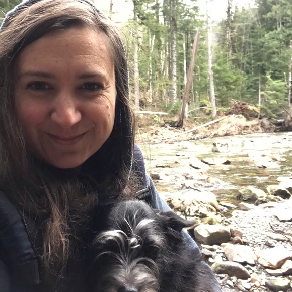 Meet your Posher, Ashley - Picture 1 of 1